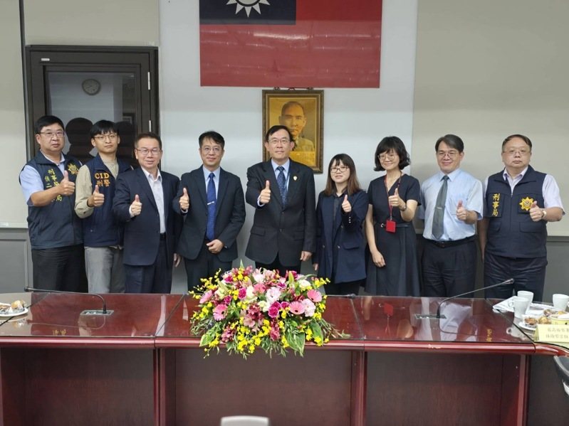 宜蘭地檢署召開「偵辦國安案件檢警聯席會議」。圖/最高檢察署提供 宜蘭地檢署召開「偵辦國安案件檢警聯席會議」。圖/最高檢察署提供