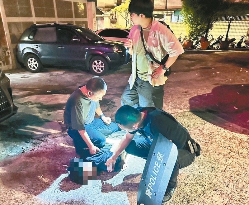 販毒集團指使九名外籍人士及一名台籍男子,以人體或行李夾藏毒品搭機來台,陸續在桃園、高雄機場落網。記者邱瑞杰/翻攝 販毒集團指使九名外籍人士及一名台籍男子,以人體或行李夾藏毒品搭機來台,陸續在桃園、高雄機場落網。記者邱瑞杰/翻攝
