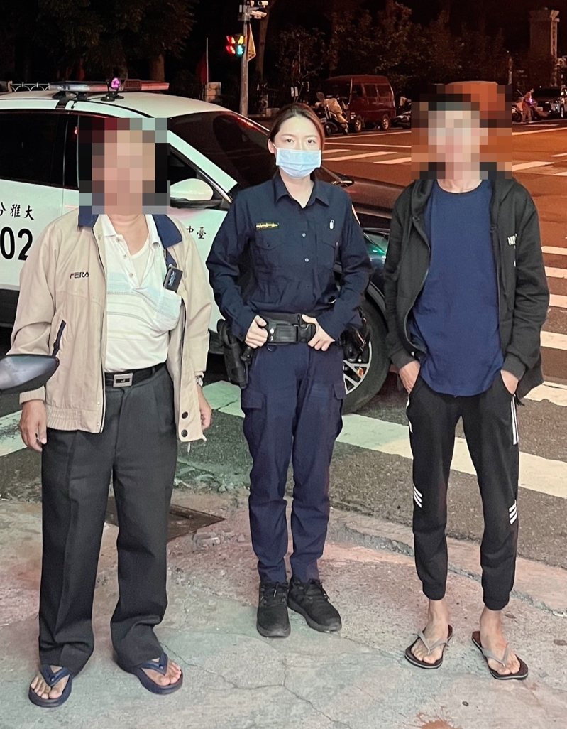 台中一名粗心父親將小孩學費忘在計程車上，熱心員警靠電眼迅速尋回。圖／警方提供