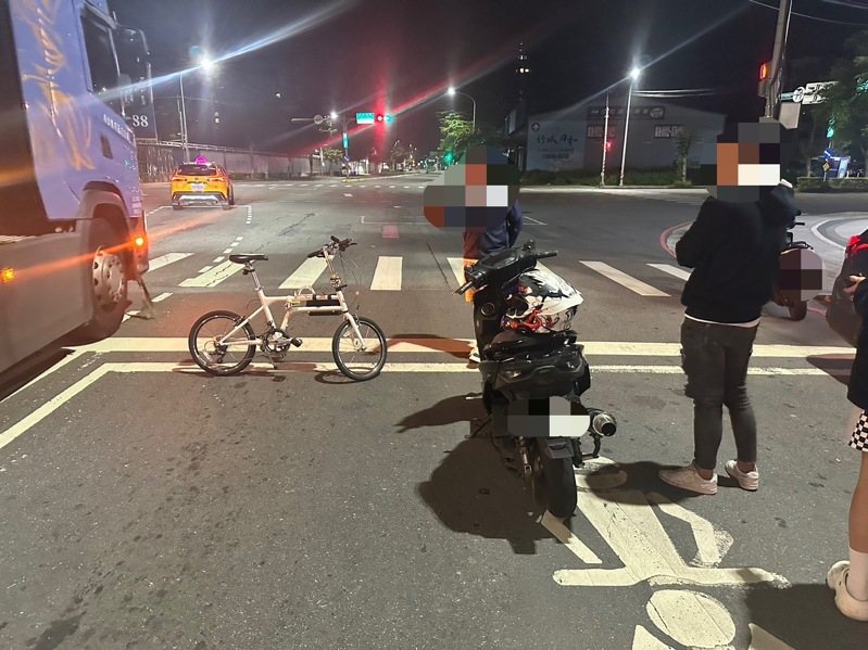 林口警分局員警受理車禍，未對雙方酒測，分局僅以加強教育卻未懲處。記者曾伯愷／翻攝