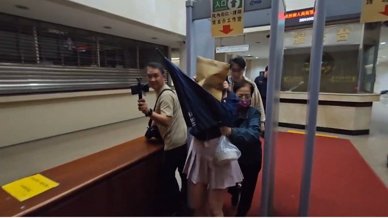 檢警破獲平台黃牛業者，但抓不勝抓，地方文化局認為應該建立起制度面平台。本報資料照片