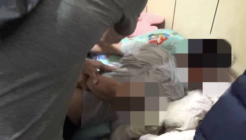 北投警分局查獲黃姓藥頭等2人，涉販售依托咪酯給休學少年。記者蕭雅娟／翻攝