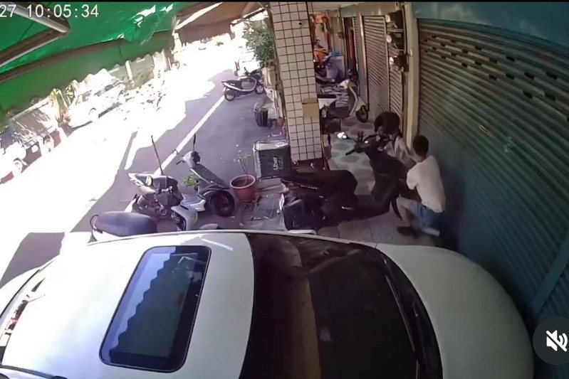 桃園市龜山區昨天發生身心障礙男子當街強擄女童事件。記者陳俊智／翻攝
