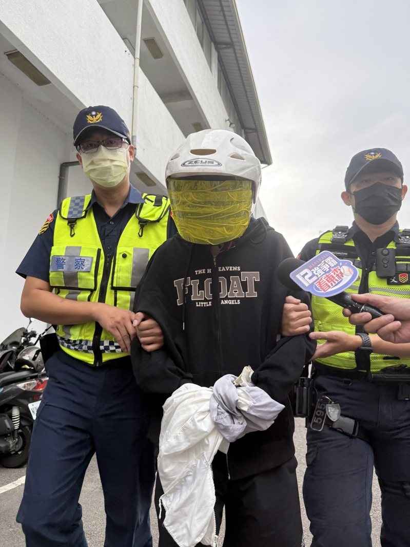 台中市白姓男子昨早駕駛租賃的BMW撞死行人,檢方昨晚聲請羈押,法院今裁定。記者陳宏睿/攝影 台中市白姓男子昨早駕駛租賃的BMW撞死行人,檢方昨晚聲請羈押,法院今裁定。記者陳宏睿/攝影