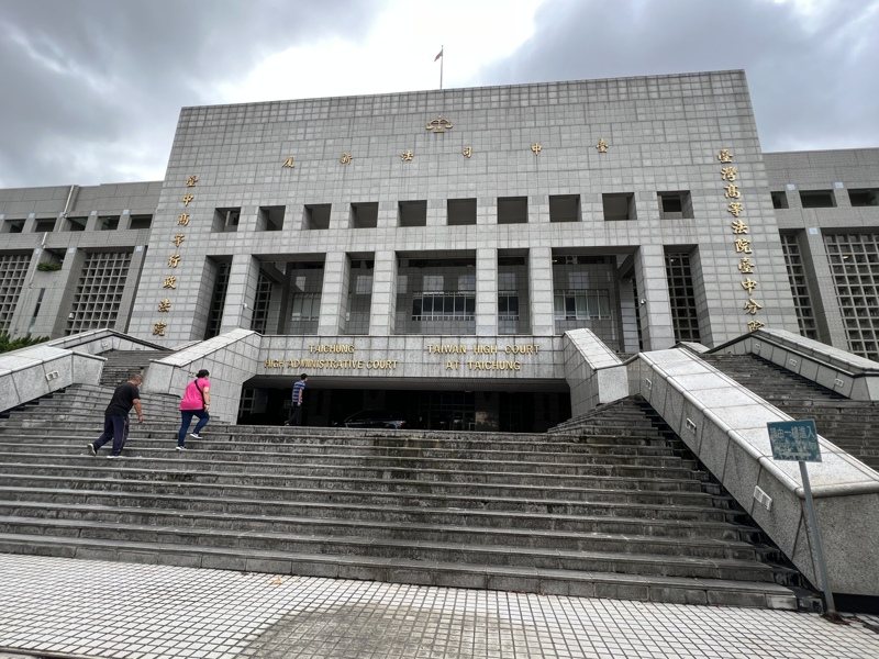 高公局曾姓約聘養護工涉嫌賤賣庫房材料,不法獲利16萬餘元,二審今駁回上訴,維持一審原判。圖/本報資料照 高公局曾姓約聘養護工涉嫌賤賣庫房材料,不法獲利16萬餘元,二審今駁回上訴,維持一審原判。圖/本報資料照